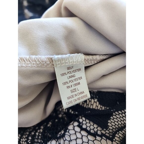 Liberty Love Top Size L black lace with beige underlay high neck cap sleeve y2k - Picture 4 of 8